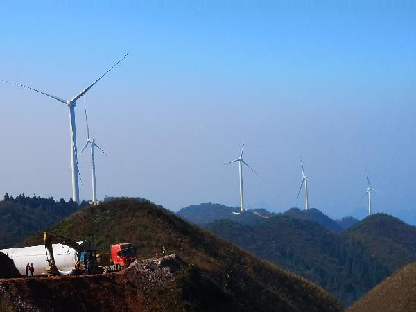 国电投广西兴安200MW风电110KV预装式变电站